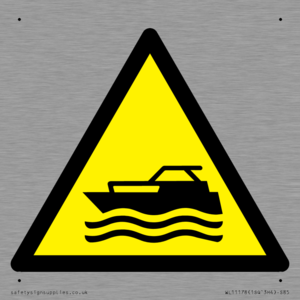 W511 Warning: Motorized watercraft